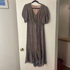 Faux wrap, midi length, V-neck, short puff sleeves  size L Parker NYC